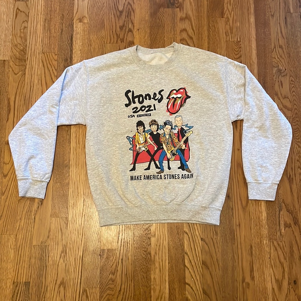 2021 tour sweatshirt Rolling Stones no filter tour. Size large.